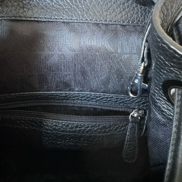 MICHAEL MICHAEL KORS BLACK LEATHER BACK PACK UNISEX - Picture 4 of 11